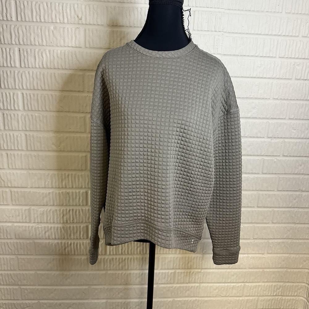 Nobull Quilted Pullover Woman's Size M Grid Waffle Textured Beige Athletic Crew
